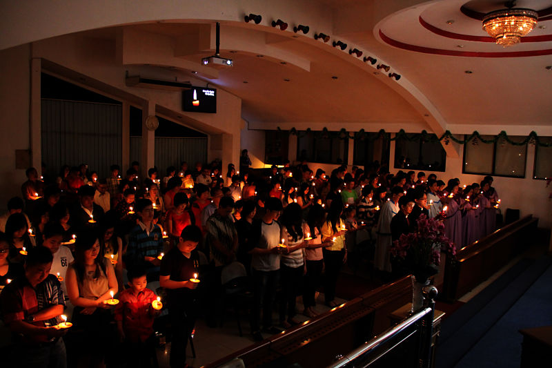 Kebaktian Perjamuan Kudus Malam Natal 2014